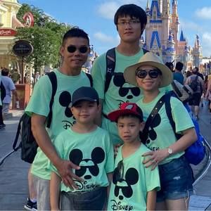 Meet your Posher, Louis